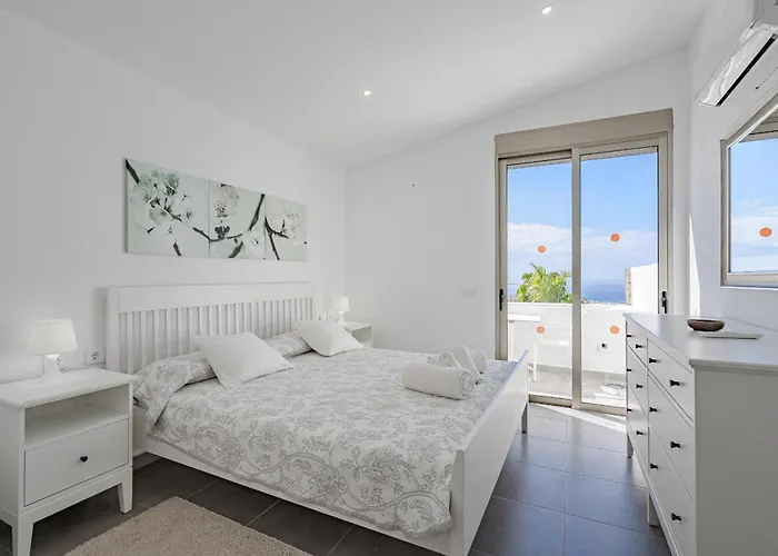 Willa Caterina, Luxury With Heated Pool Ocean View In Adeje, Tenerife *