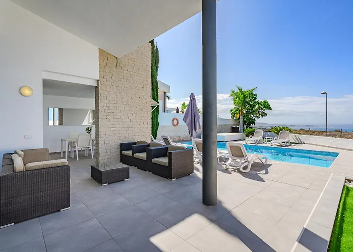 Caterina, Luxury With Heated Pool Ocean View In Adeje, Tenerife *