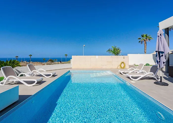Caterina, Luxury With Heated Pool Ocean View In Adeje, Tenerife 阿德耶