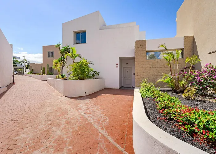 Caterina, Luxury With Heated Pool Ocean View In Adeje, Tenerife 别墅